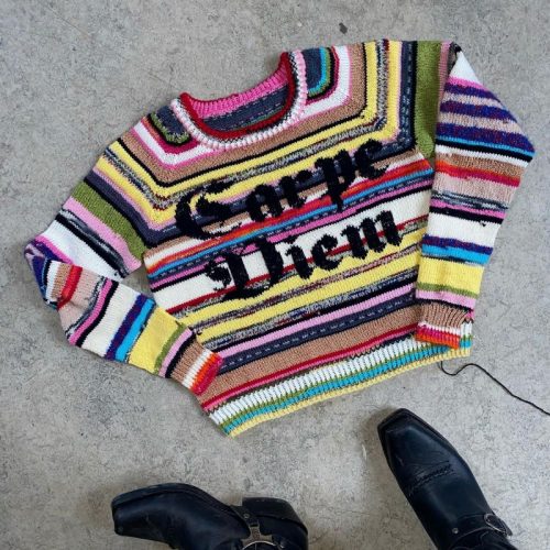 The carpe diem sweater med striper av Lærke Bagger