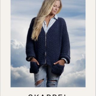 Skappel oppskrift Skumring strikkes i Suri og Prima alpakka garn på pinne 7.