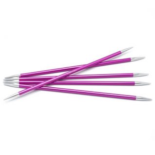 Strømpepinner fra Knit Pro Zing aluminium, her i størrelse nr 5.