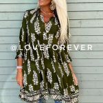 Lucy tunic fra Love forever. Her i fargen army.