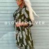 Lucy tunic fra Love forever. Her i fargen army.